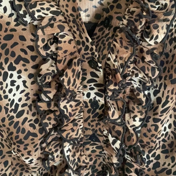 CLEO Leopard Print Ruffle Blouse - Picture 3 of 4